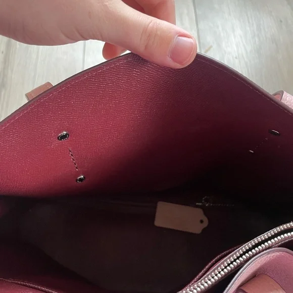 Large Coach Bag - Picture 7 of 10